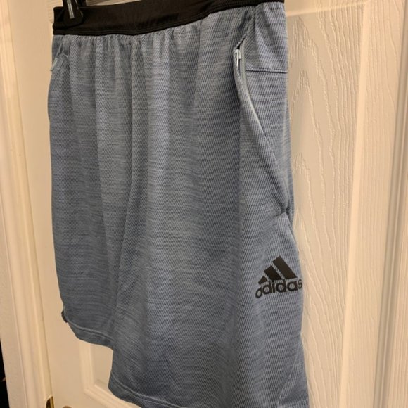 Adidas Aeroready Athletic Shoets Men’s Size Medium - Picture 2 of 7